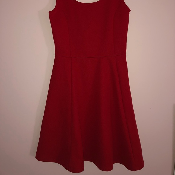 H&M: Red Spring dress - Picture 2 of 3